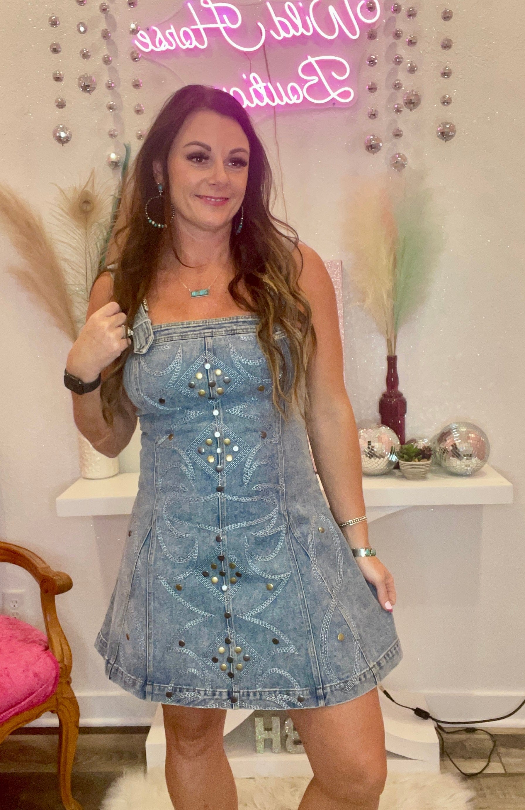denim dress with buckles Buckle Stud Detail & Boot Stitch Size:4-REG interview with the vampire gown 34” Hip Black and White Wedding