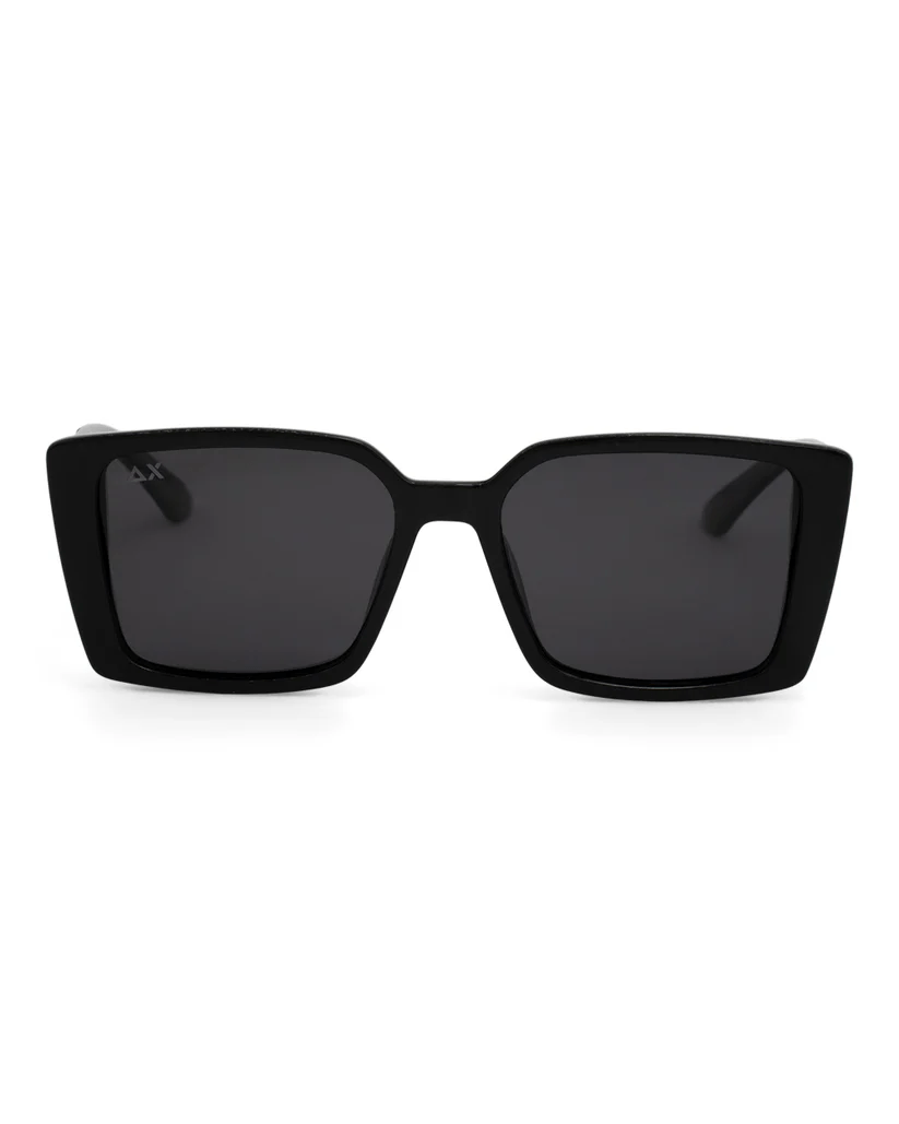 Wild Horse Boutique Accessories Nova in black The Dax Sunglasses