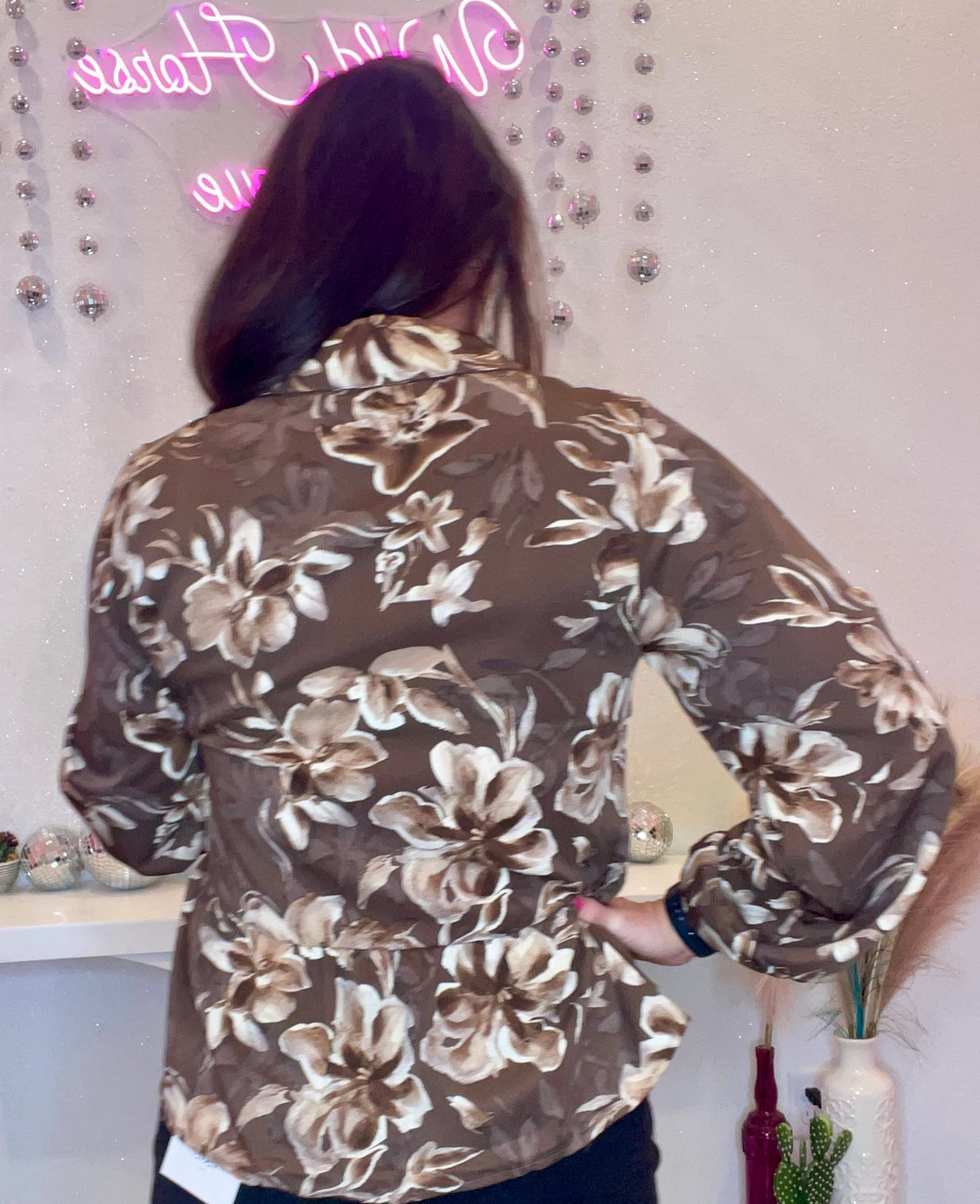 Wild Horse Boutique Brown & White Floral Button Down Blouse