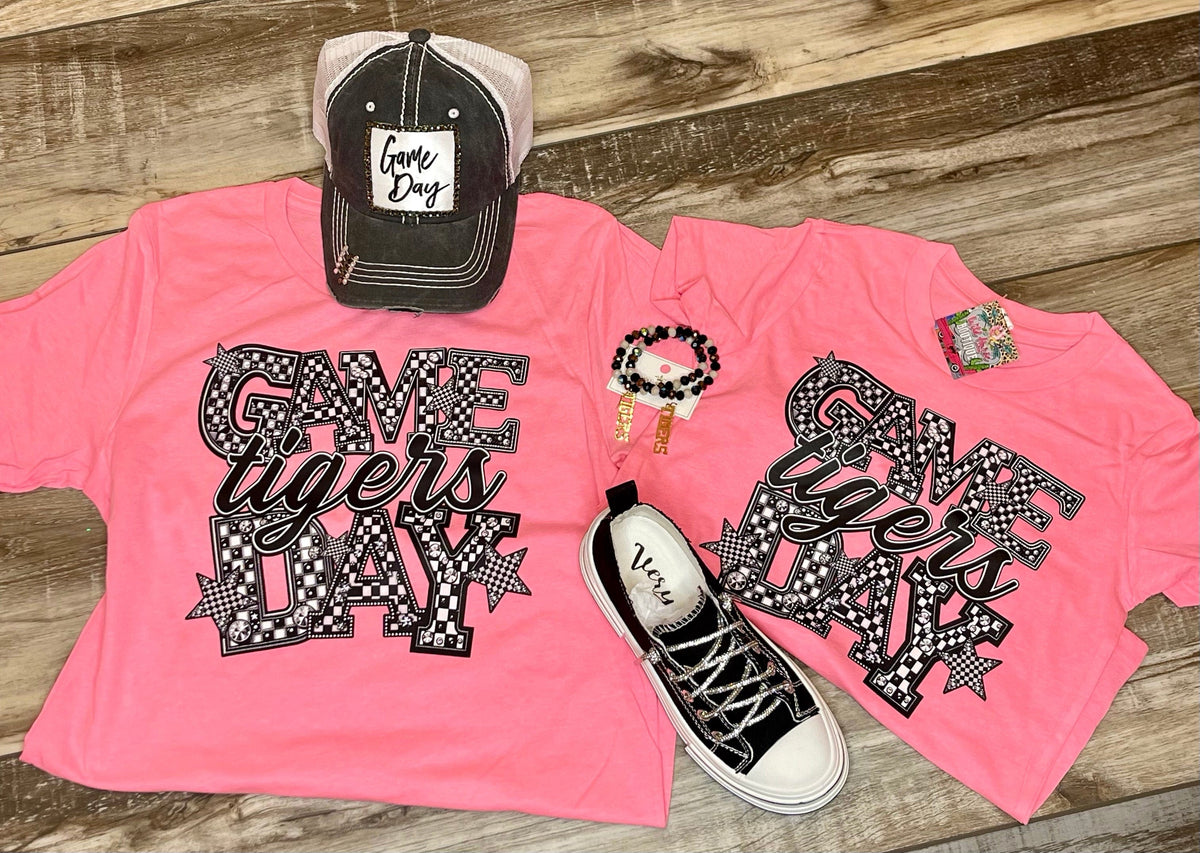 Wild Horse Boutique Graphic tshirt Adult Pink Tiger Shirt