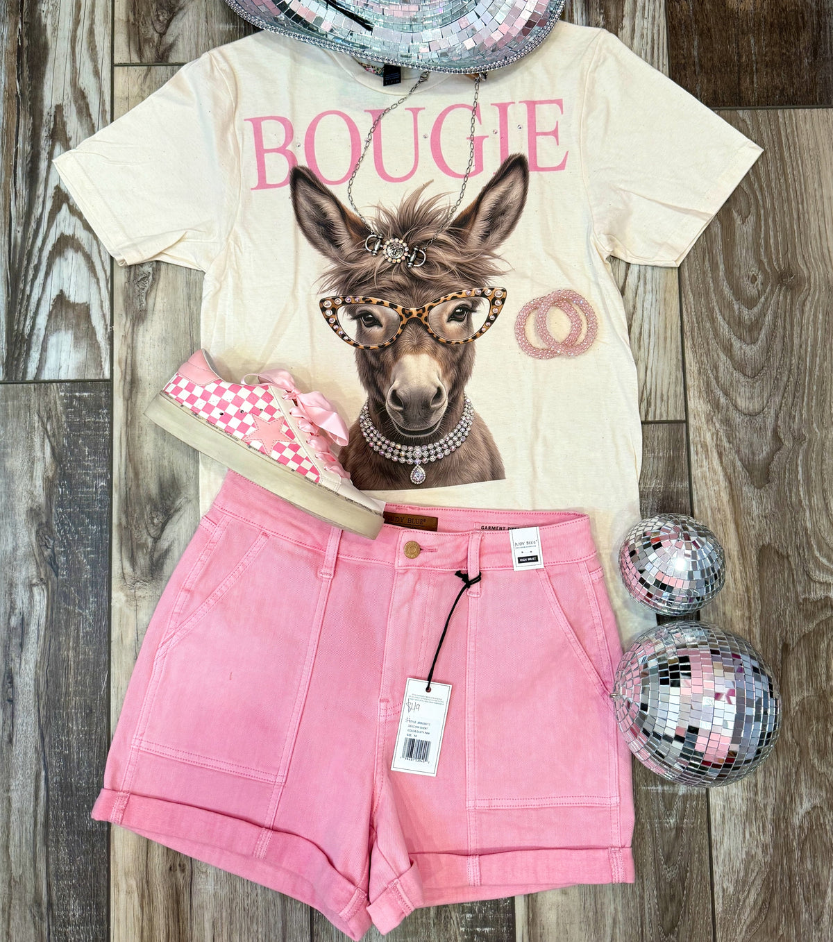 Wild Horse Boutique Graphic tshirt Bougie Tee