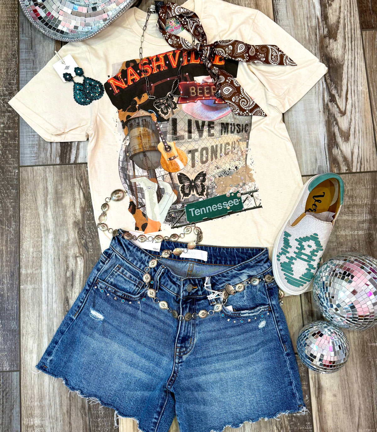 Wild Horse Boutique Graphic tshirt Nashville Tee