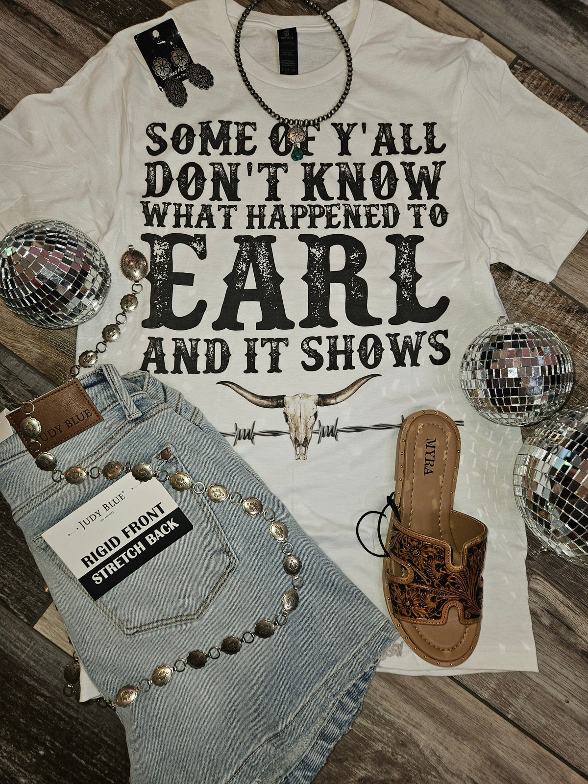 Wild Horse Boutique Graphic tshirt The Earl Tee