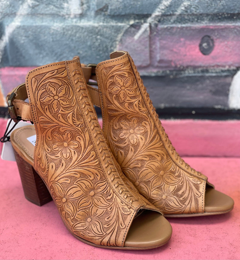 Wild Horse Boutique Shoes The Dalton’s Ridge Wedge