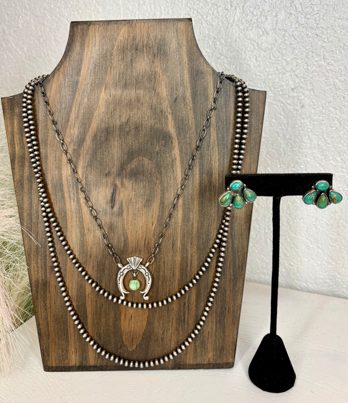 Wild Horse Boutique Sterling Horseshoe Necklace with Turquoise Stone