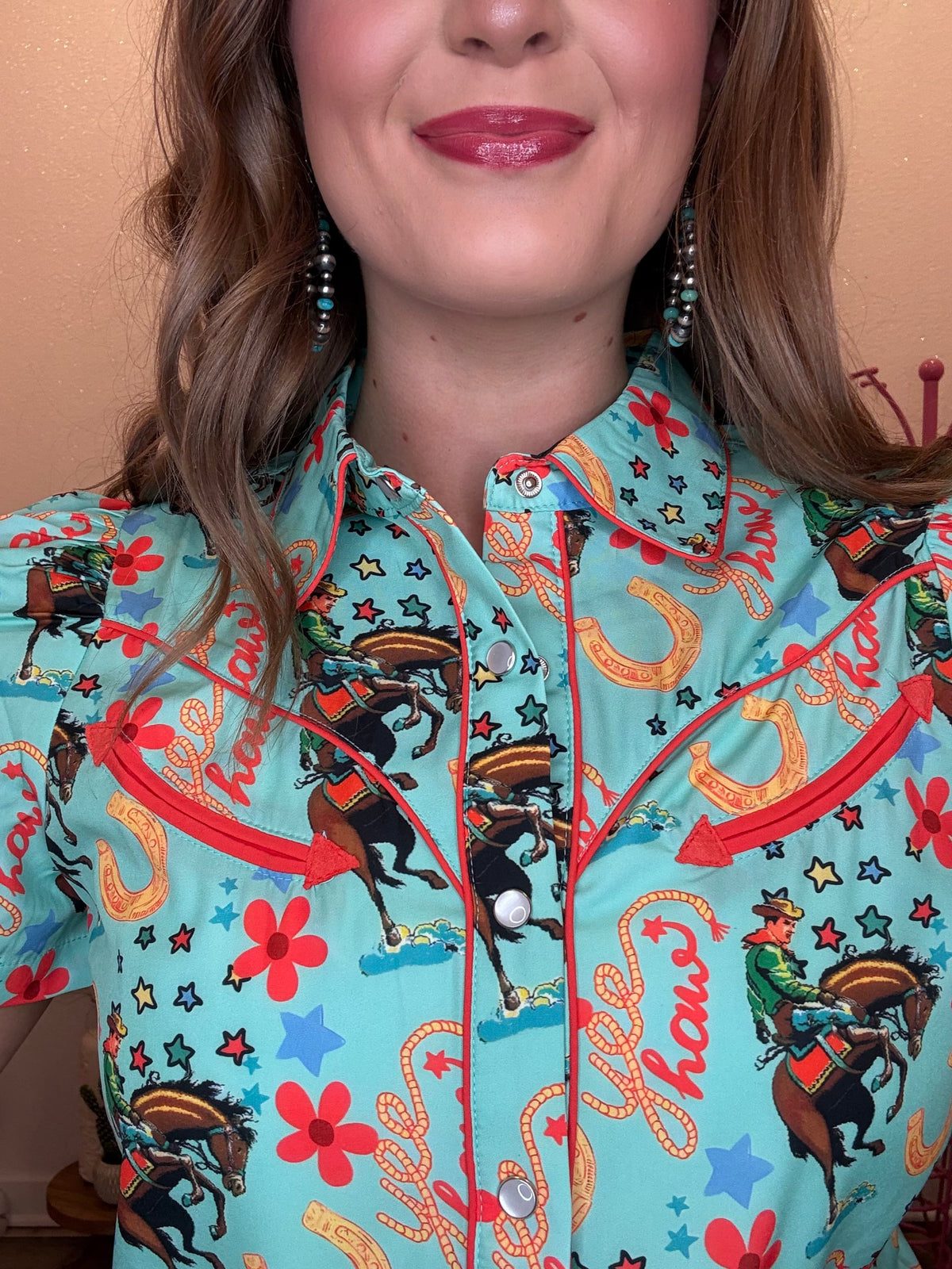 Wild Horse Boutique Turquoise Horseshoe & Cowboy Pearl snap Button Down Blouse
