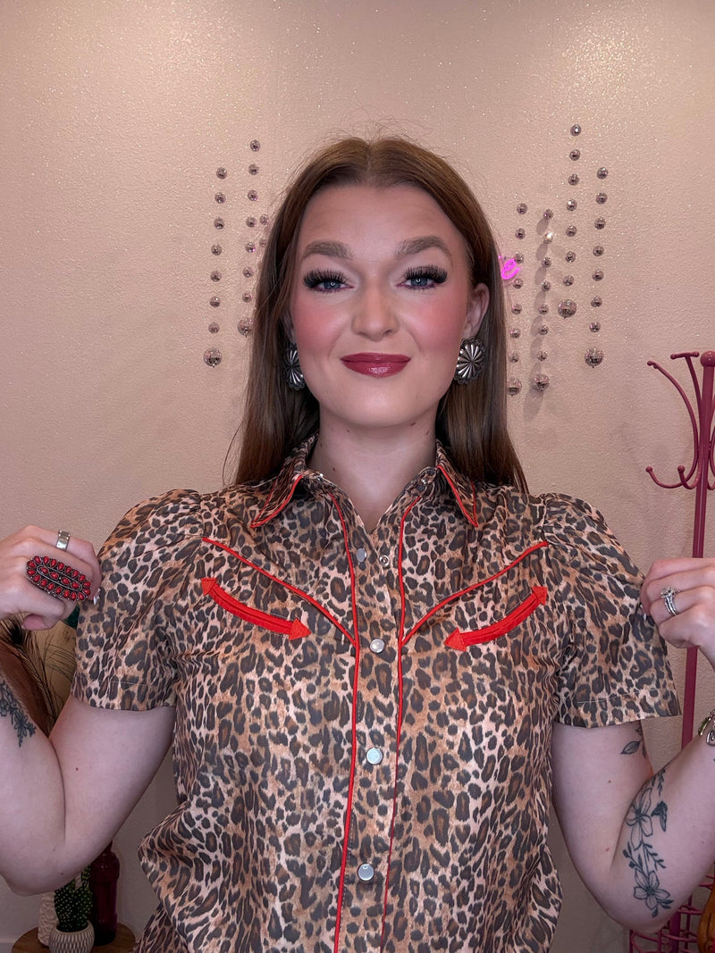 Wild Horse Boutique Western leopard Pearl snap button down blouse